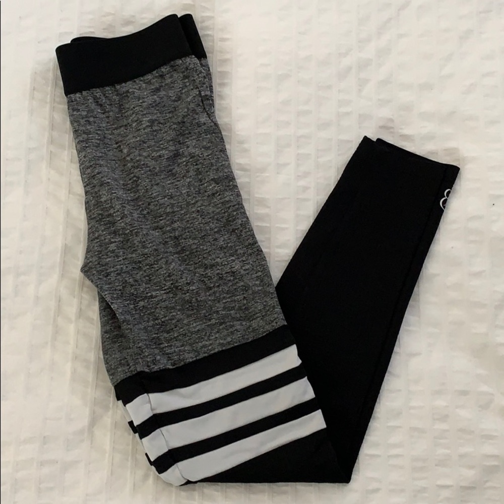 Bombshell Sportswear legging